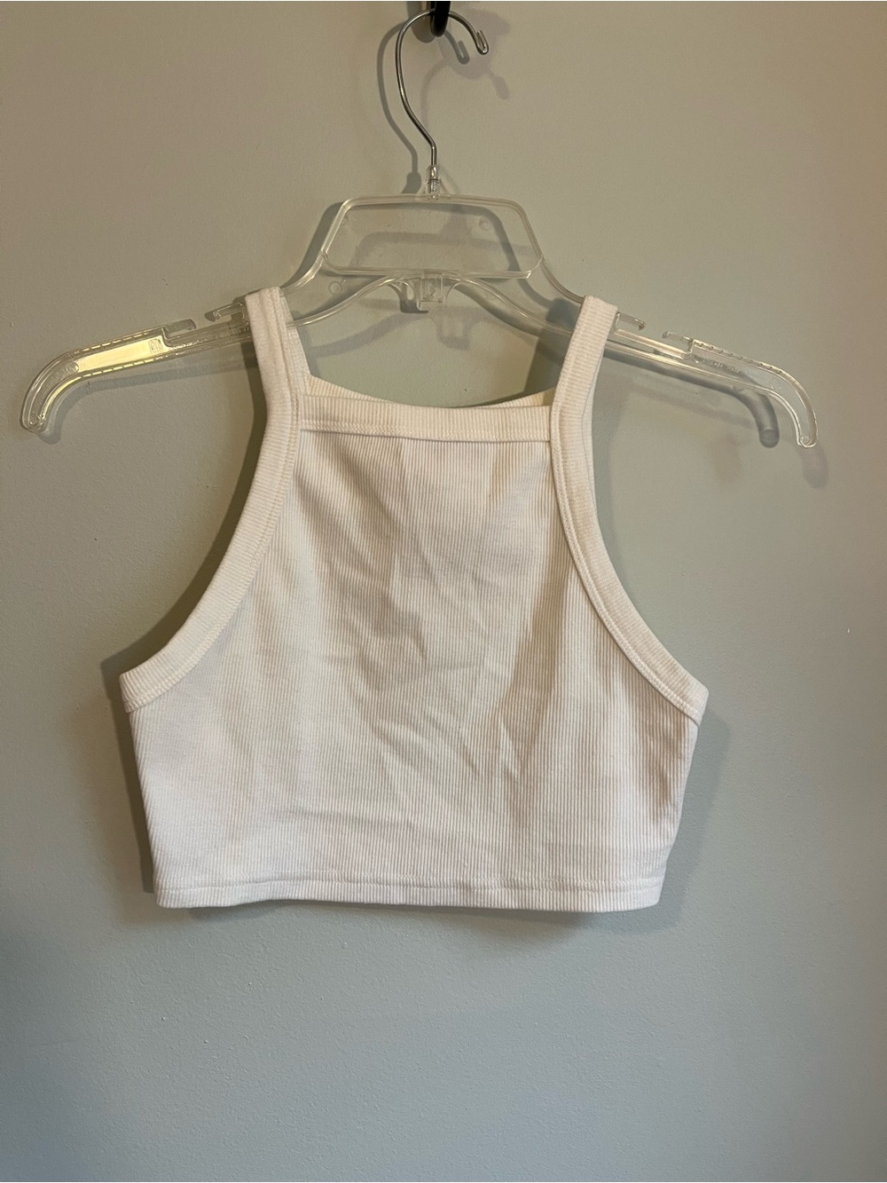 EDIKTED White Ribbed Cropped Tank